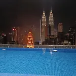 Col 23Ab Cozy Klcc View & Infinity Pool Studio