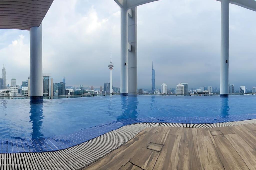 Col 23ab Cozy Klcc View & Infinity Pool Pangsapuri Kuala Lumpur